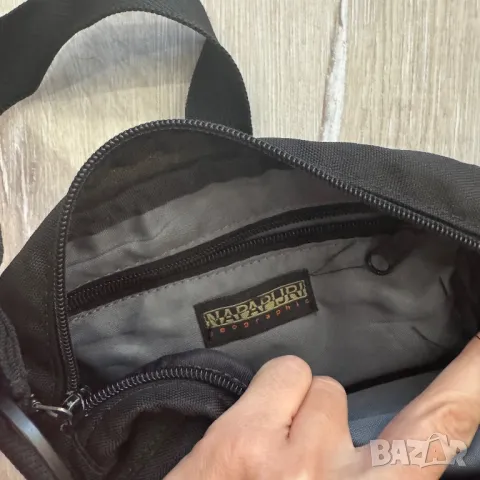 Мъжка чанта за през рамо Napapijri , снимка 2 - Чанти - 48425684