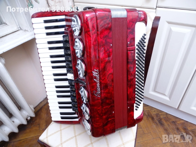 Италиански акордеон Scandalli 120 баса 