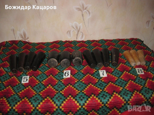 Стари, букови крака за мебели. Цени - 8- 10 евро, за комплект от 3 или четири броя. Пращам по Еконт., снимка 5 - Шкафове - 53487468