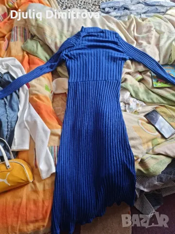 синя дълга рокля