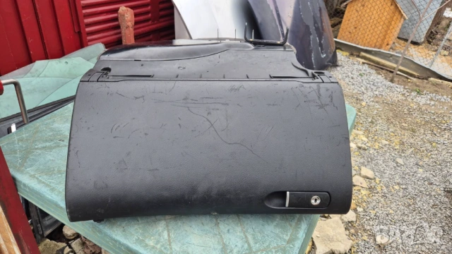 черна жабка ауди а4 Б6 Б7 AUDI a4 B6 B7 Cherna jabka