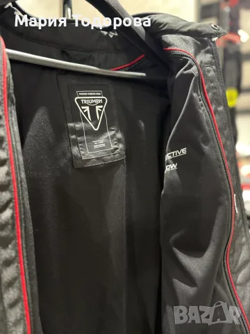 Мотоциклетното яке Triumph Triple Mesh, размери S, XL, XXL, снимка 3 - Аксесоари и консумативи - 55937176