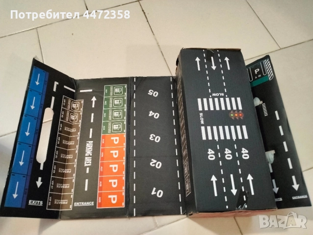 паркинг куфар с 48 броя колички, снимка 3 - Коли, камиони, мотори, писти - 51863602