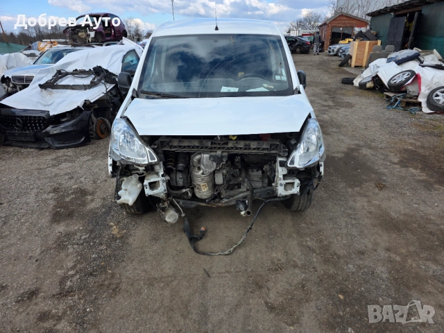 **САМО НА ЧАСТИ***  Peugeot Partner 1.6HDI,Ръчни скорости, 32 000км!!!  , снимка 4 - Автомобили и джипове - 53629622
