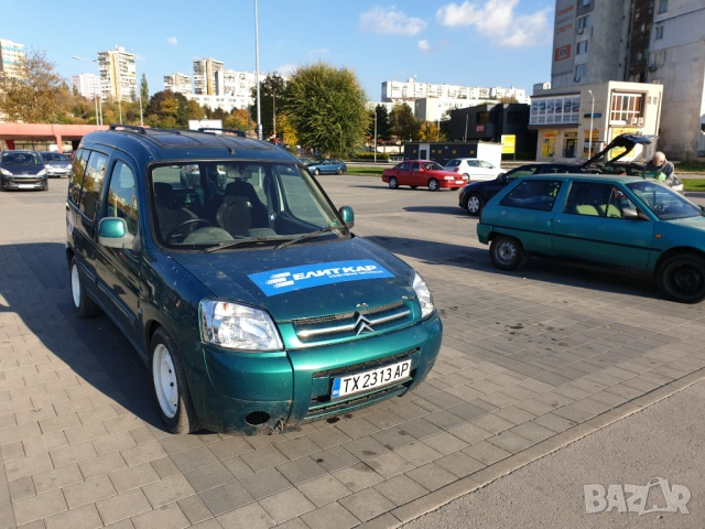 Peugeot Partner Citroen Berlingo фар ляв десен комплект