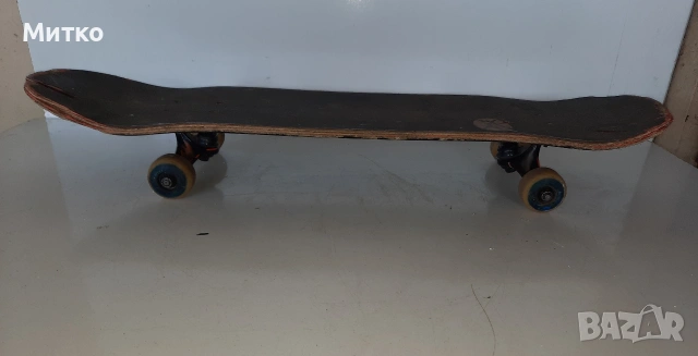 Скейтборд с размер на дъската 76см.на 20см.височина 10см., снимка 2 - Скейтборд, ховърборд, уейвборд - 53785396