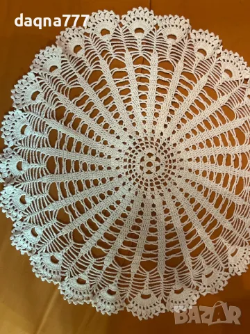 Ръчно плетена покривка/ сафка за маса, снимка 4 - Декорация за дома - 49415582
