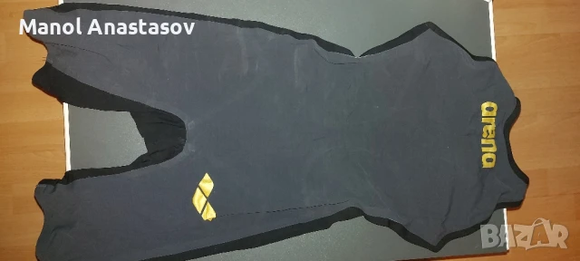 arena powerskin carbon +очила, снимка 2 - Водни спортове - 51332747