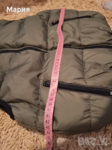 Грейка - елек Benetton 5-8 г - 20 €, снимка 4 - Детски якета и елеци - 55935450