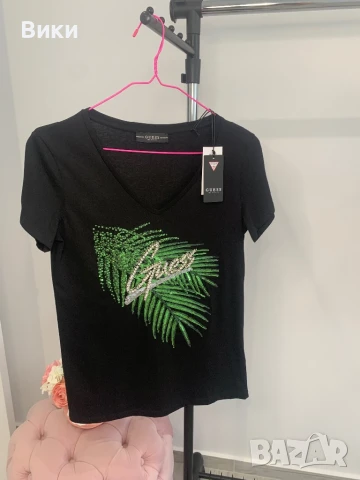 Тениска Guess нова с етикет размер XS, подходяща и за S, снимка 8 - Тениски - 50593711