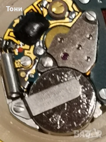 Винтидж дизайнерски часовници, снимка 12 - Дамски - 50111445