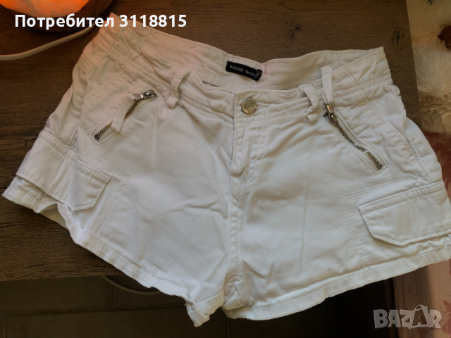 Бели къси панталони, размер XS, снимка 3 - Къси панталони и бермуди - 44827850