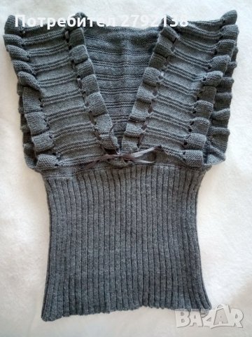 Дамски пуловер, снимка 1 - Блузи с дълъг ръкав и пуловери - 34346501