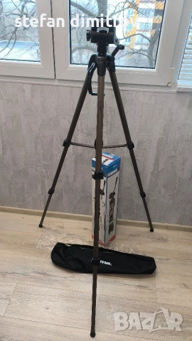 Статив Hama, модел Star 63, 3 посоки, 4кг, 60-166см, с чанта, снимка 3 - Чанти, стативи, аксесоари - 53484089