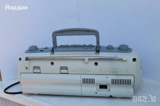 Радио касетофон ''Sony CFS-E14L'', снимка 9 - Радиокасетофони, транзистори - 50413177