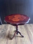 малка махагонова дървена масичка, снимка 1