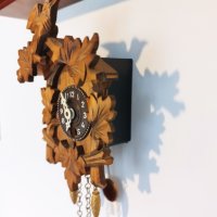 Стар механичен стенен часовник, снимка 2 - Антикварни и старинни предмети - 41815180