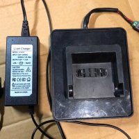 Универсално зарядно за електрически велосипеди/колела 36V/42V ново , снимка 1 - Велосипеди - 41599496