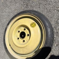 Резервна гума-патерица, снимка 1 - Гуми и джанти - 42007405