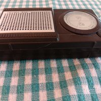 Нейва 304 СССР радио/транзистор, снимка 3 - Радиокасетофони, транзистори - 42618099