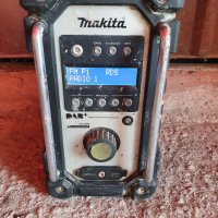 Стройтелно радио makita, снимка 1 - Радиокасетофони, транзистори - 40313745