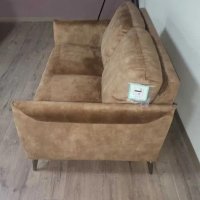 Дизайнерски кафяв диван от плат кадифе двойка, снимка 3 - Дивани и мека мебел - 42422504