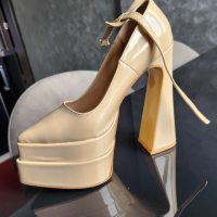 Обувки, снимка 2 - Дамски обувки на ток - 44529502