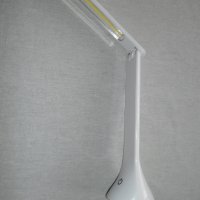 Сгъваема настолна LED лампа., снимка 2 - Настолни лампи - 41475496