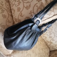  Италианска черна чанта от естествена кожа, снимка 7 - Чанти - 41451471