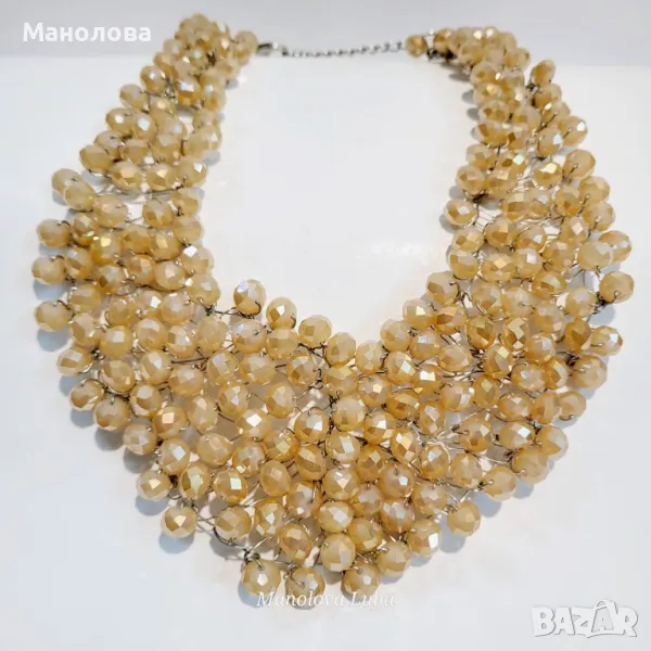 Винтидж колие тип Choker, със стъклени мъниста в прасковен цвят., снимка 1