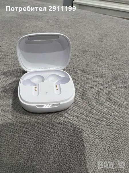 Кутийка за слушалки JBL, снимка 1