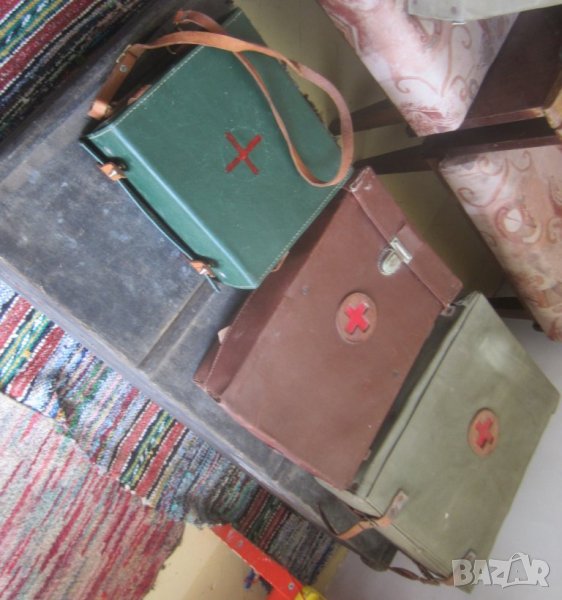 Стара медицинска докторска военна чанта 3 бр различни, снимка 1