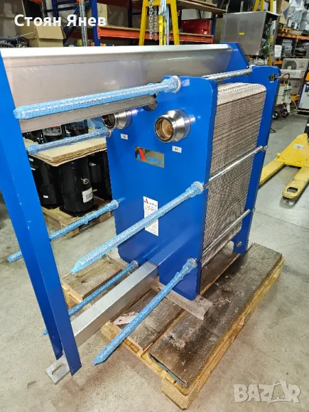 Пластинчат разглобяем топлообменник APV - 51,6 m2, снимка 1