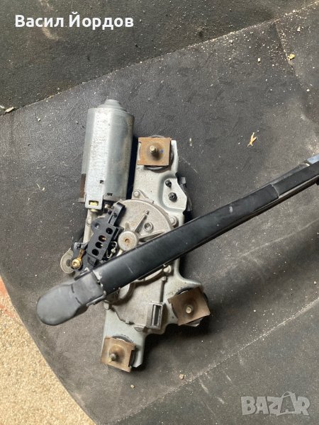 Моторче Задна Чистачка за Форд Фокус 1 хечбек, снимка 1