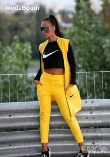 Дамски комплект Nike, снимка 1