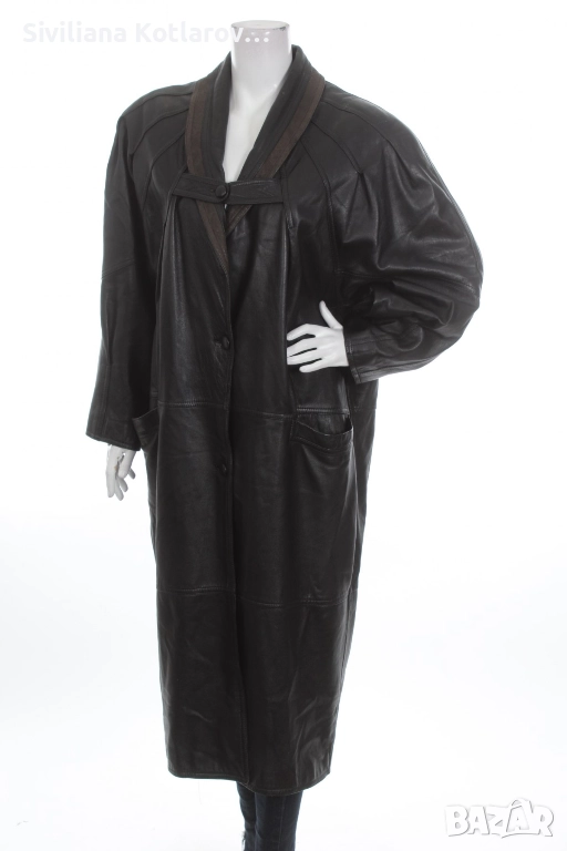 Дамско дълго манто - естествена кожа , черно с акцент около яката, снимка 1
