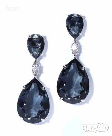 дамски обеци с камъни. нови в опаковки