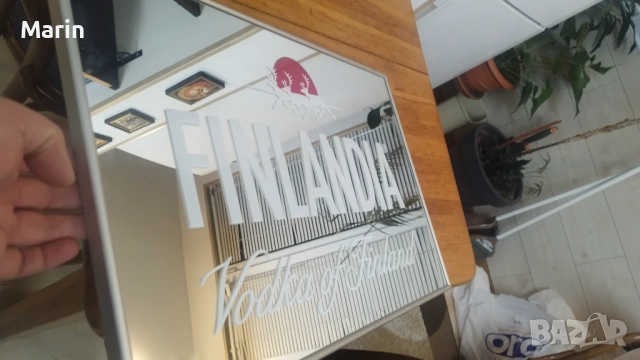 Огледало Finlandia Vodka , снимка 2 - Огледала - 53623540