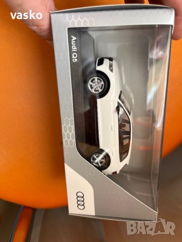 Audi Q5 1:43-ново,перфектно, снимка 3 - Колекции - 40151719