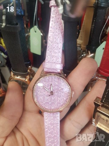 Часовник, снимка 2 - Дамски - 41496240