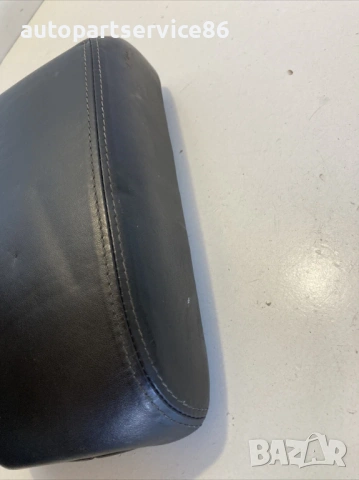 Предна подлакътник от кожа черен за Peugeot 4007 2.2 HDI (2009), снимка 2 - Части - 53636836