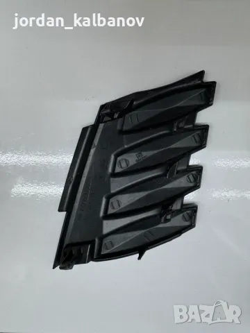 Капачка на предната маска на отвора за куката за теглене на Toyota Corola само за 50лв. 53128-02380, снимка 2 - Части - 48123701