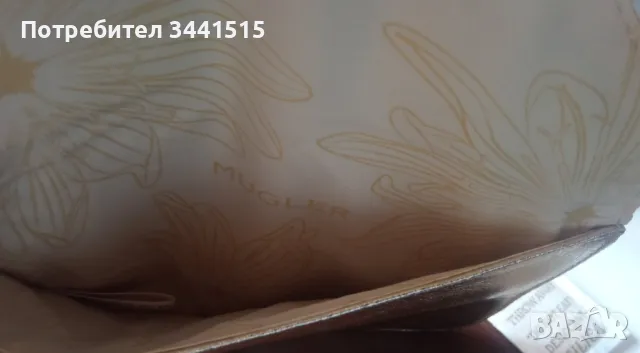 Чанта малка Thierry Mugler златиста металик с Карта MUGLER THE CIRCLE , снимка 7 - Чанти - 48413410