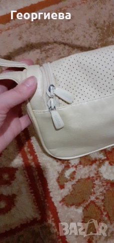 Дамска Чанта Adidas, снимка 3 - Чанти - 50938506