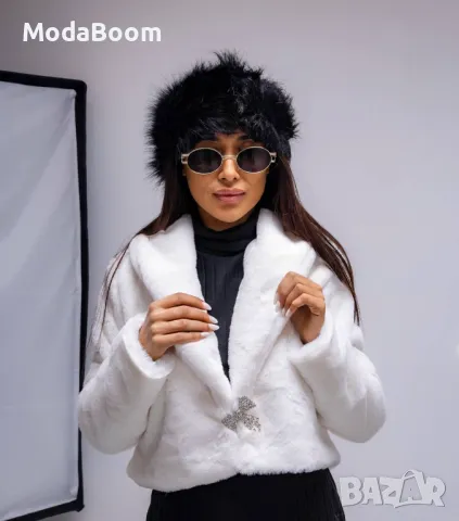 Бяло пухено дамско яке , снимка 2 - Якета - 47447790