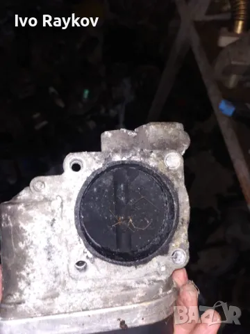 Дроселова клапа за Audi A3 , 8P , 2.0fsi, снимка 3 - Части - 49171905