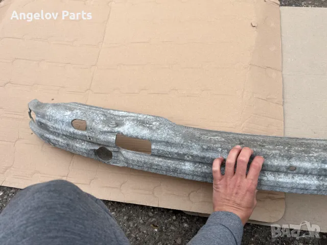 Гредата на предната броня за BMW E39 (фейс), снимка 6 - Части - 49741042