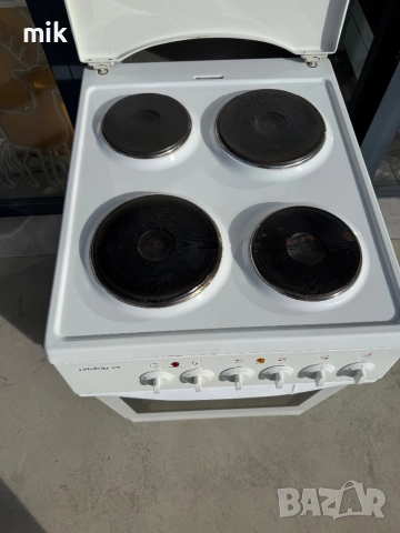 Печка с метални котлони Privileg 50 см , снимка 2 - Печки, фурни - 52972240