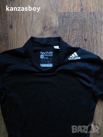 Adidas Men's TechFit - страхотна мъжка тениска КАТО НОВА, снимка 3 - Тениски - 35948068