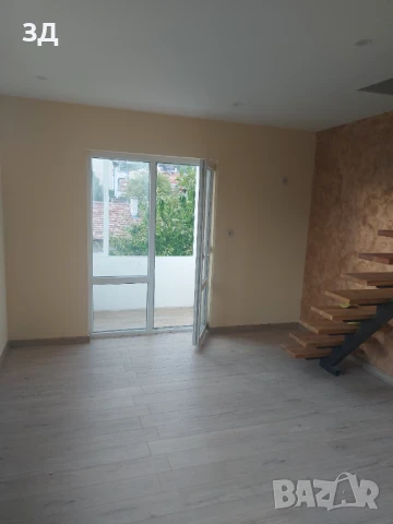 Продавам 4-стаен апартамент